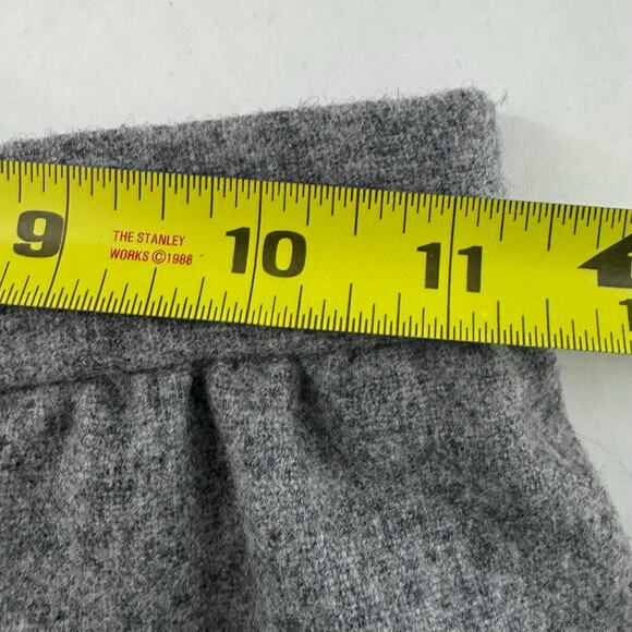 Vintage Wool Gray Pencil Skirt Front Slit Classic 1960s USA Size 6 - Picture 7 of 9